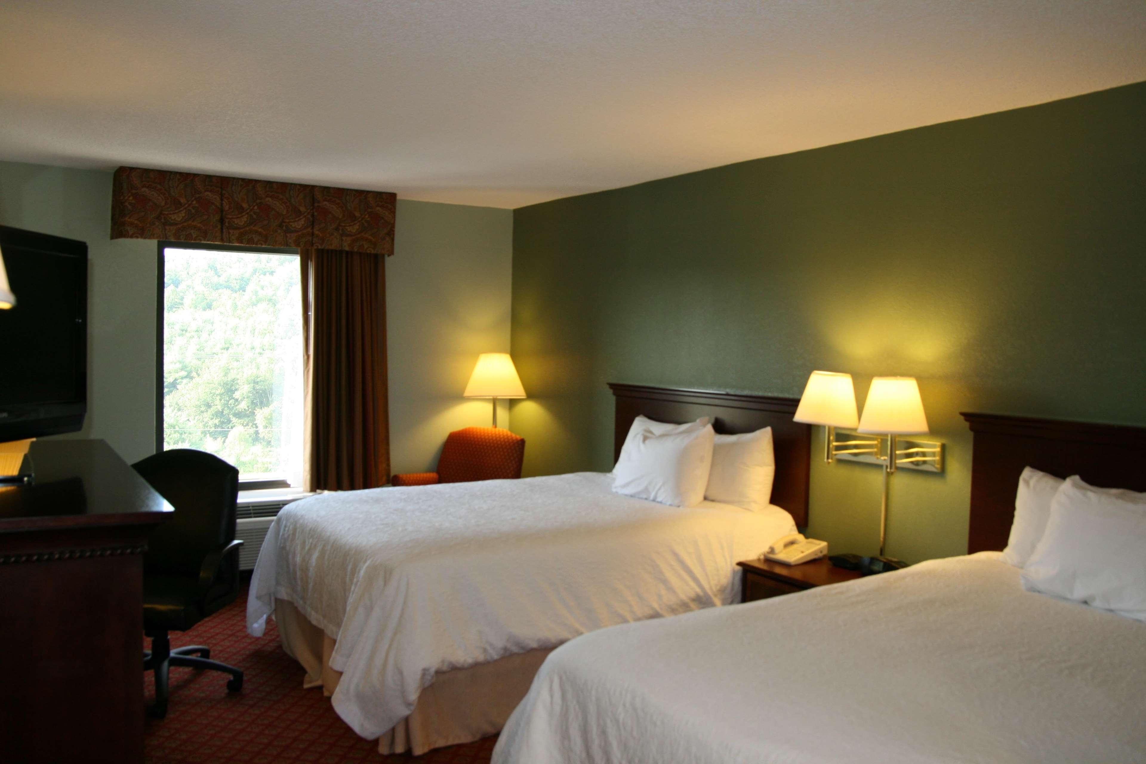Hampton Inn - Hillsville Exterior photo